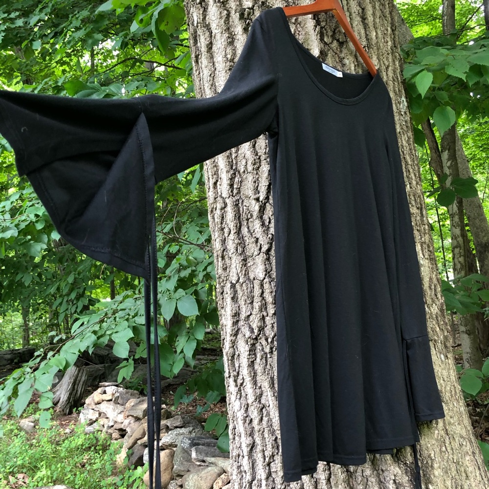 MEANEOR oversized top with bell sleeves